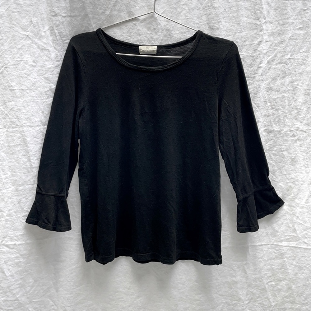 Anthropologie t.la Flutter Sleeve Top NWOT